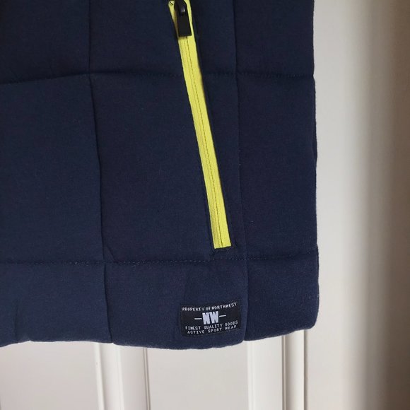 Boys' puffer vest - Picture 2 of 11